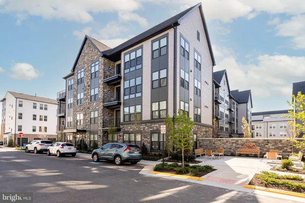 Property Slideshow image 2 of 32 | 23665 havelock walk ter 406, Ashburn, VA, 20148