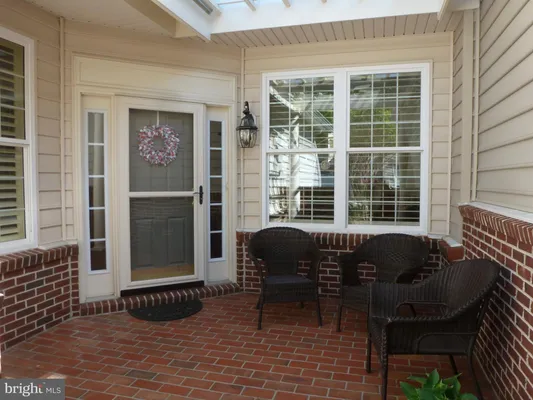 Property Slideshow image 3 of 4 | 44351 oakmont manor sq, Ashburn, VA, 20147