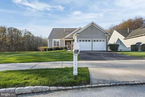 Property Slideshow image 2 of 63 | 88 springmill dr, Middletown, DE, 19709