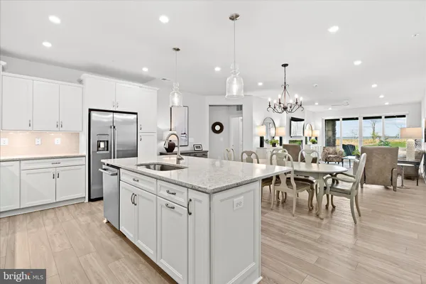 Property Slideshow image 2 of 55 | 132 wheelhouse way 11, Chester, MD, 21619