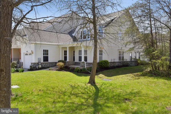 Property Slideshow image 3 of 58 | 7201 paperbark ter, Laurel, MD, 20707