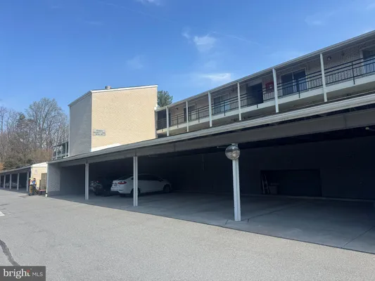 Property Slideshow image 2 of 4 | 15401 bassett ln 2b, Silver Spring, MD, 20906