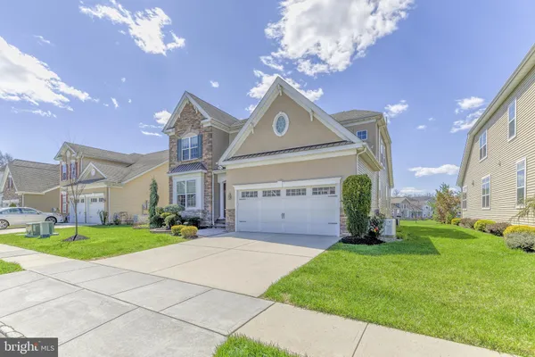 Property Slideshow image 2 of 47 | 6 michelangelo dr, Monmouth Junction, NJ, 08852