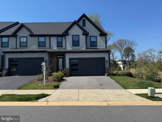 Property Slideshow image 2 of 56 | 900 sankofa rd, Glen Burnie, MD, 21060