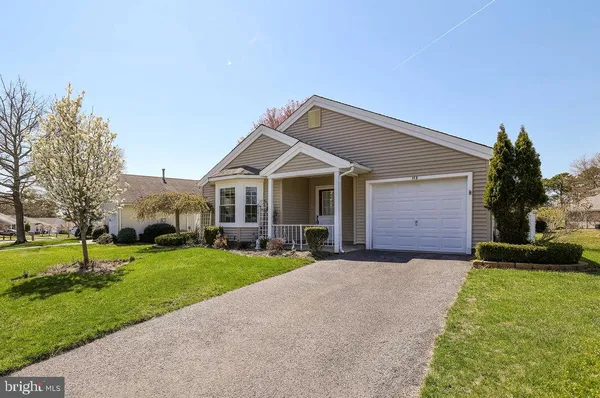 Property Slideshow image 2 of 38 | 113 pine oak blvd, Barnegat, NJ, 08005