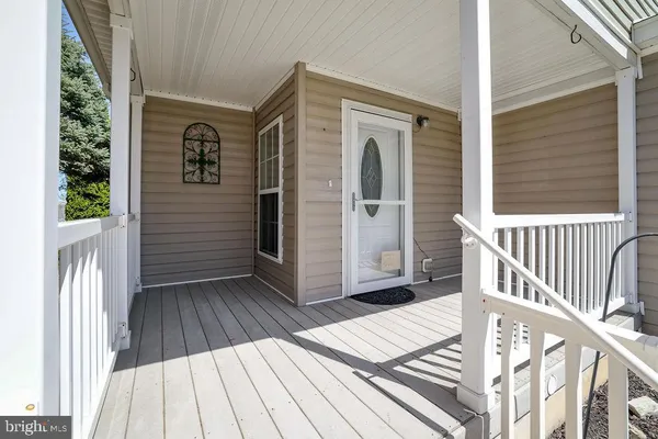 Property Slideshow image 3 of 51 | 52 oak ridge ln, Manahawkin, NJ, 08050