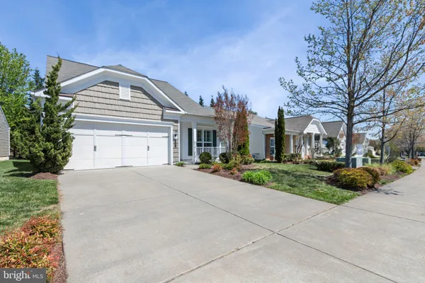 Property Slideshow image 3 of 53 | 33 denison st, Fredericksburg, VA, 22406