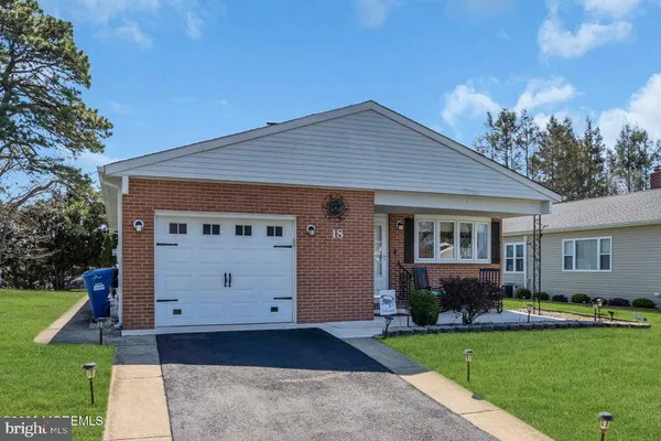 Property Slideshow image 2 of 31 | 18 encinitas dr, Toms River, NJ, 08757