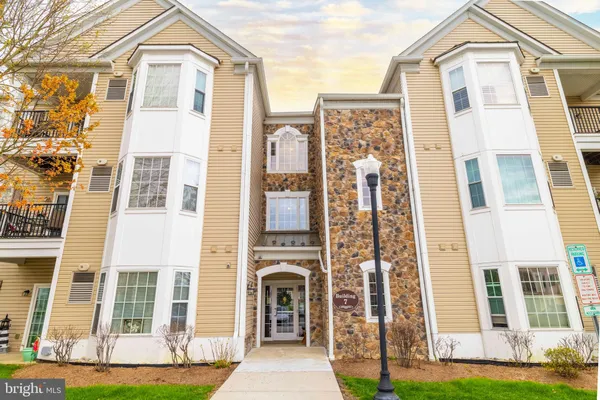 Property Slideshow image 2 of 31 | 714 creekside dr, Brookhaven, PA, 19015