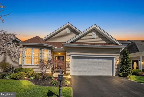 Property Slideshow image 3 of 41 | 1452 emerson dr, Mount Joy, PA, 17552