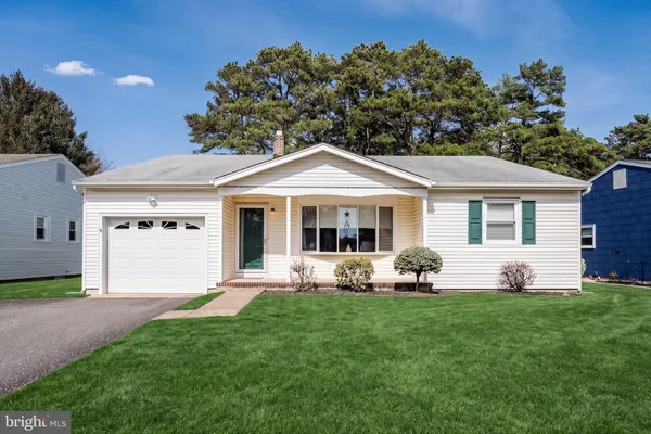 Property Slideshow image 2 of 30 | 60 whitmore dr, Toms River, NJ, 08757