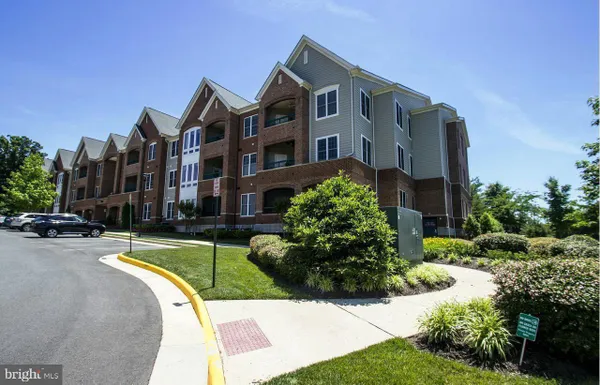 Property Slideshow image 2 of 14 | 7065 heritage hunt dr, Gainesville, VA, 20155