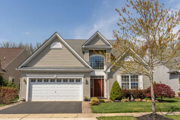 Property Slideshow image 2 of 51 | 6 barbados ct, Hamilton, NJ, 08691