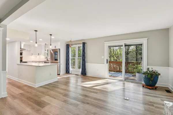 Property Slideshow image 3 of 51 | 2576 hidden cove rd 154, Annapolis, MD, 21401