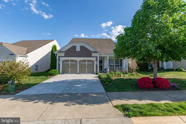 Property Slideshow image 2 of 52 | 6 whaleback ln, Fredericksburg, VA, 22406