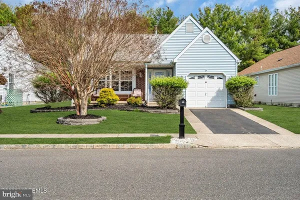 Property Slideshow image 3 of 36 | 27 abergele dr, Toms River, NJ, 08757