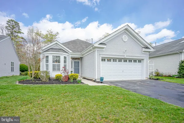 Property Slideshow image 3 of 33 | 213 limerick st, Galloway Twp, NJ, 08205
