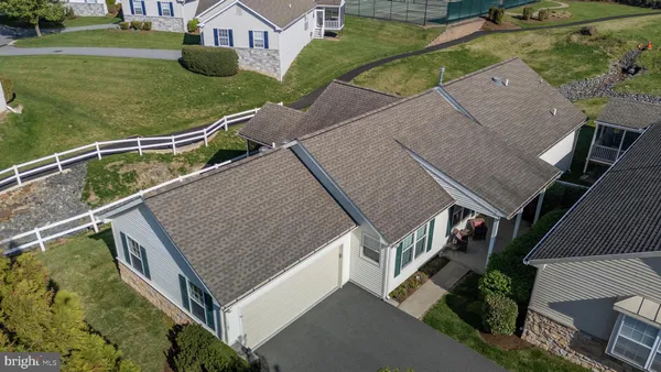 Property Slideshow image 3 of 34 | 1109 s fox cub holw holw, Glen Mills, PA, 19342