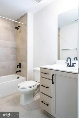 Property Slideshow image 3 of 18 | 42970 truman ter, Ashburn, VA, 20148