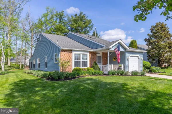 Property Slideshow image 2 of 22 | 4 stewart ln, Deptford, NJ, 08096