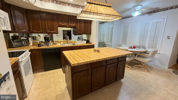 Property Slideshow image 2 of 24 | 3 william penn ct, Monroe Township, NJ, 08831