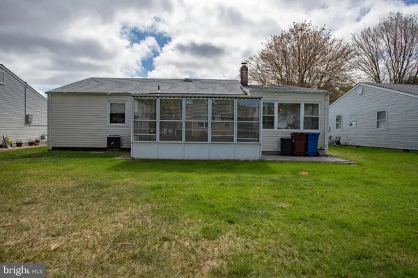 Property Slideshow image 3 of 21 | 13 nostrand dr, Toms River, NJ, 08757