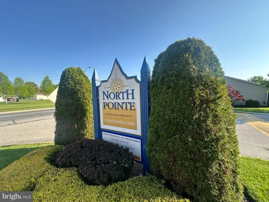 Property Slideshow image 2 of 35 | 501 parkview ln 101, Hanover, PA, 17331