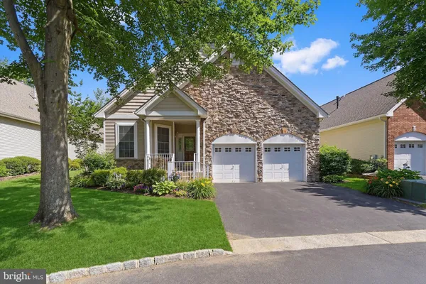 Property Slideshow image 2 of 47 | 102 hummingbird dr, Hamilton, NJ, 08690