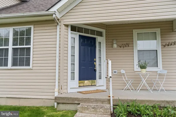 Property Slideshow image 2 of 30 | 35 zinnia way, Langhorne, PA, 19047