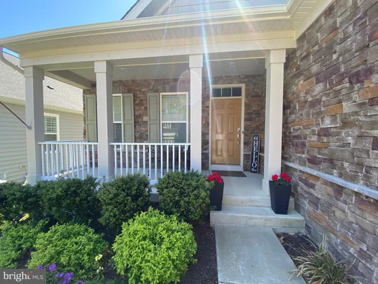 Property Slideshow image 3 of 9 | 9806 white oak swamp ct, Fredericksburg, VA, 22407