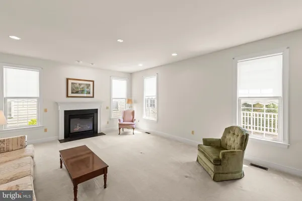 Property Slideshow image 2 of 43 | 152 harvest ridge dr, Winchester, VA, 22601