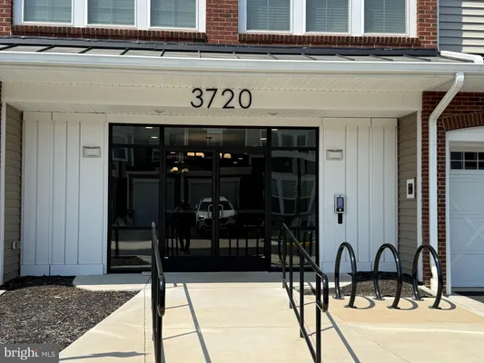 Property Slideshow image 3 of 26 | 3720 havertill ln, Woodbridge, VA, 22193