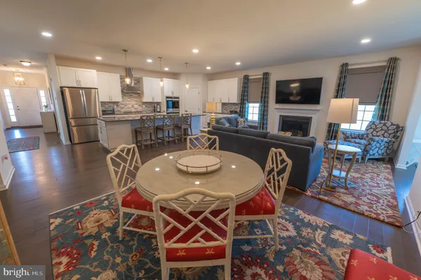 Property Slideshow image 3 of 20 | 4085 eveningstar rd, Emmaus, PA, 18049