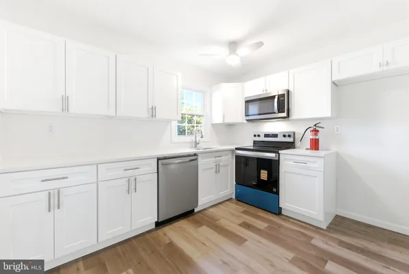 Property Slideshow image 2 of 37 | 91 sheffield pl, Southampton, NJ, 08088