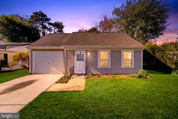 Property Slideshow image 2 of 43 | 91 sheffield pl, Southampton, NJ, 08088