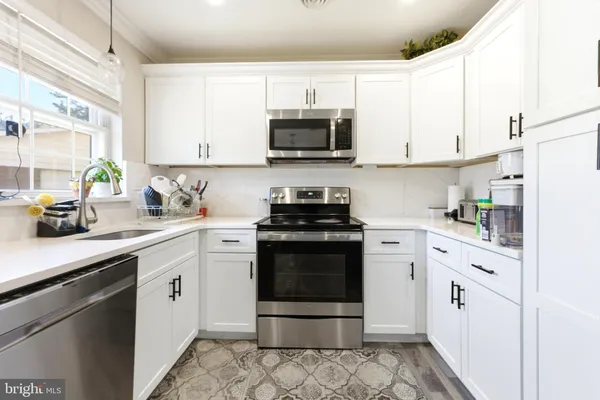 Property Slideshow image 3 of 20 | 16 cambridge cir b, Manchester Township, NJ, 08759