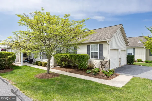 Property Slideshow image 3 of 39 | 1311 covert ct, Glen Mills, PA, 19342