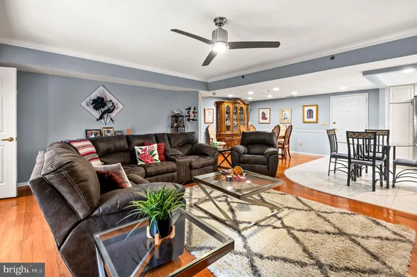 Property Slideshow image 3 of 52 | 8204 centennial sta 820, Warminster, PA, 18974