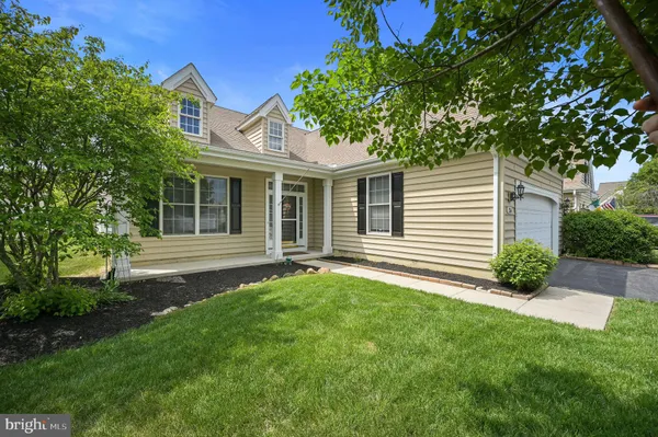 Property Slideshow image 2 of 44 | 26 wheatsheaf ln, Smyrna, DE, 19977