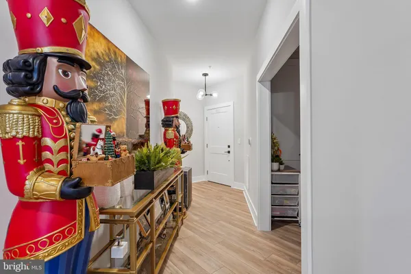 Property Slideshow image 3 of 38 | 78 old mill bottom rd 311, Annapolis, MD, 21409