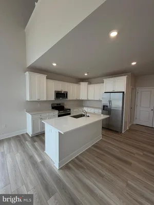 Property Slideshow image 3 of 4 | 10624 great basin pl, White Plains, MD, 20695