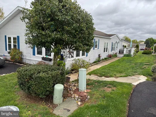 Property Slideshow image 2 of 35 | 103 lilac pl, Royersford, PA, 19468