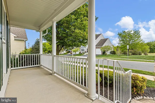 Property Slideshow image 2 of 26 | 378 pierce run, Newark, DE, 19702
