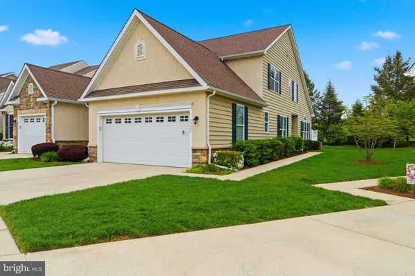 Property Slideshow image 3 of 38 | 1720 wisteria ln, West Chester, PA, 19380