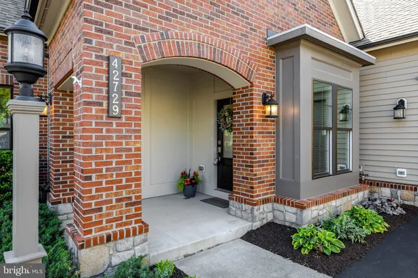 Property Slideshow image 2 of 69 | 42729 autumn day ter, Ashburn, VA, 20148