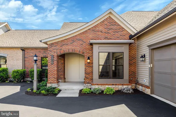 Property Slideshow image 3 of 69 | 42729 autumn day ter, Ashburn, VA, 20148