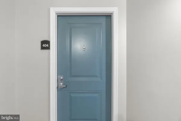 Property Slideshow image 3 of 37 | 17 clay ldg 404, Catonsville, MD, 21228