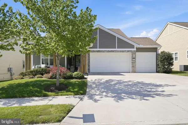 Property Slideshow image 3 of 73 | 102 peregrine ct, Lake Frederick, VA, 22630