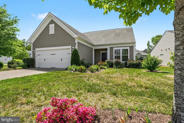 Property Slideshow image 3 of 29 | 97 battery point dr, Fredericksburg, VA, 22406