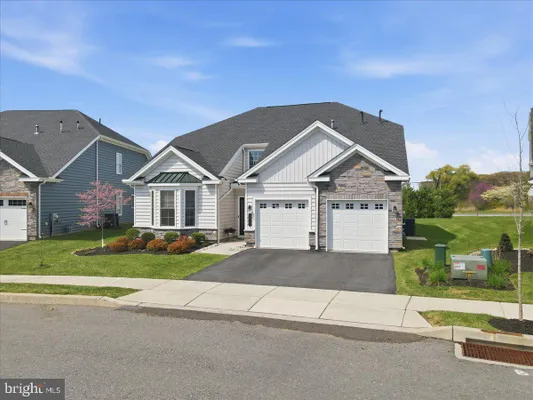 Property Slideshow image 3 of 90 | 3912 independence dr, Easton, PA, 18045